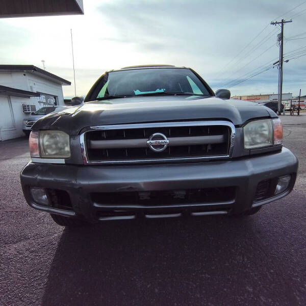 2004 Nissan Pathfinder LE Platinum