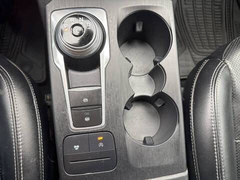 2021 Ford Escape SEL