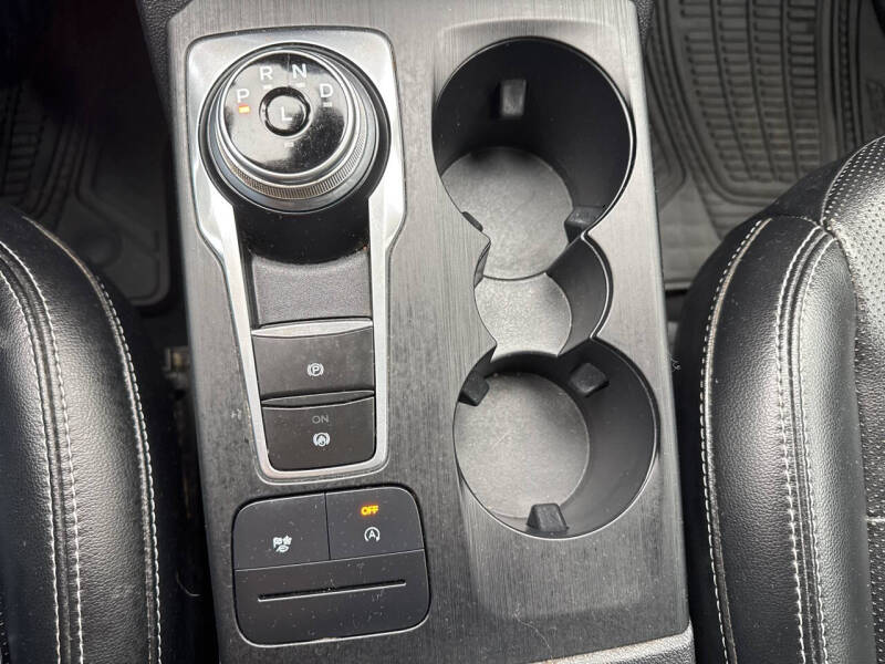 2021 Ford Escape SEL