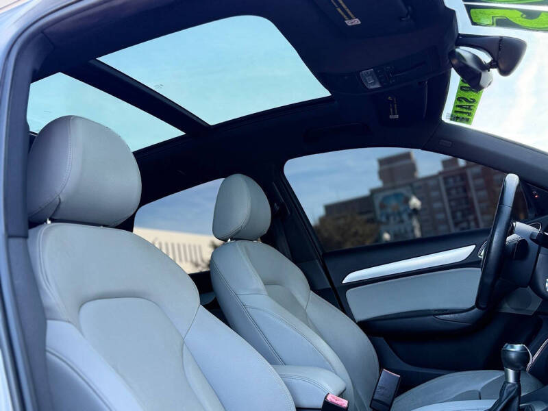 2015 Audi Q3 2.0T quattro Prestige