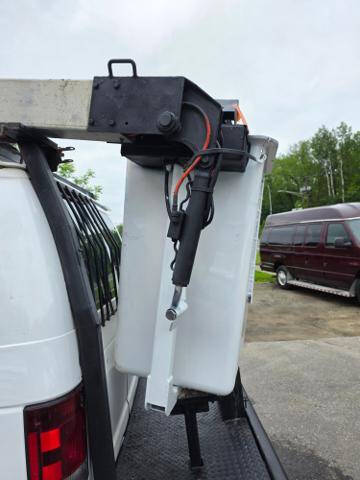 2005 Ford E-Series E-350 SD