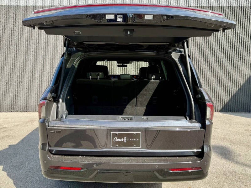 2025 Lincoln Navigator Reserve