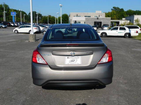 2017 Nissan Versa 1.6 S