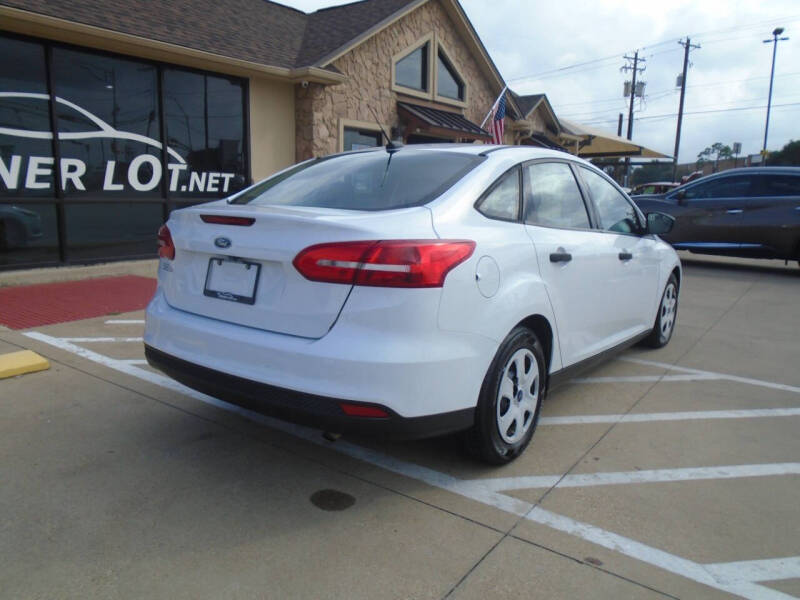 2018 Ford Focus S