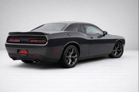 2017 Dodge Challenger SXT