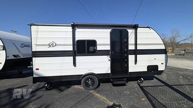 2025 Cruiser RV AVENIR 17RB