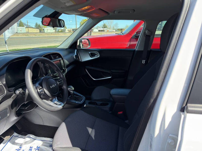 2023 Kia Soul LX