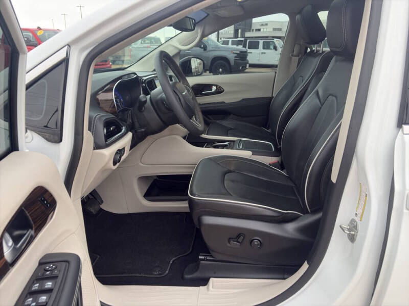 2024 Chrysler Pacifica Limited