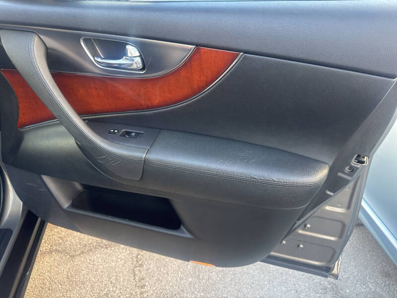 2009 Infiniti FX35