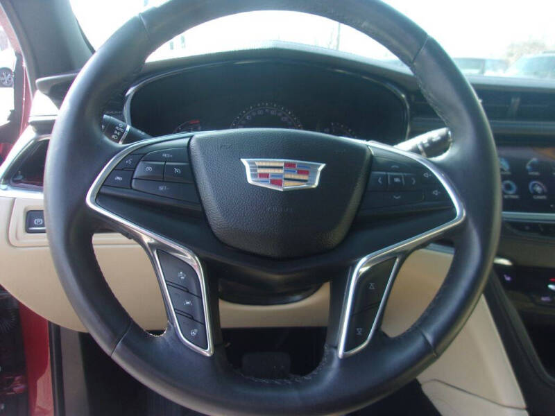 2017 Cadillac XT5 Luxury