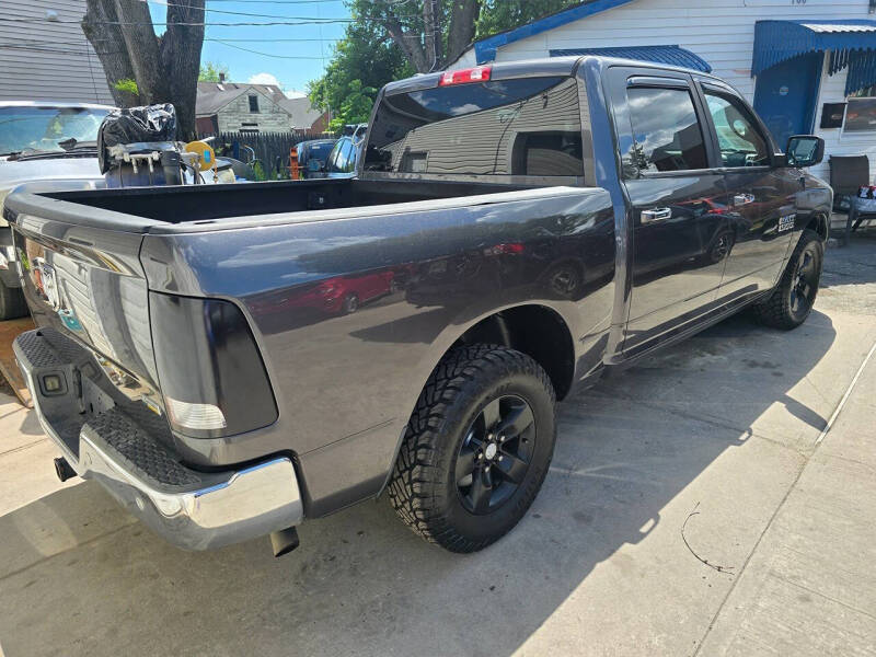 2016 RAM 1500 SLT