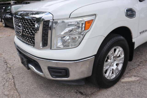 2017 Nissan Titan