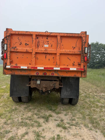 2001 Sterling L7500 Series