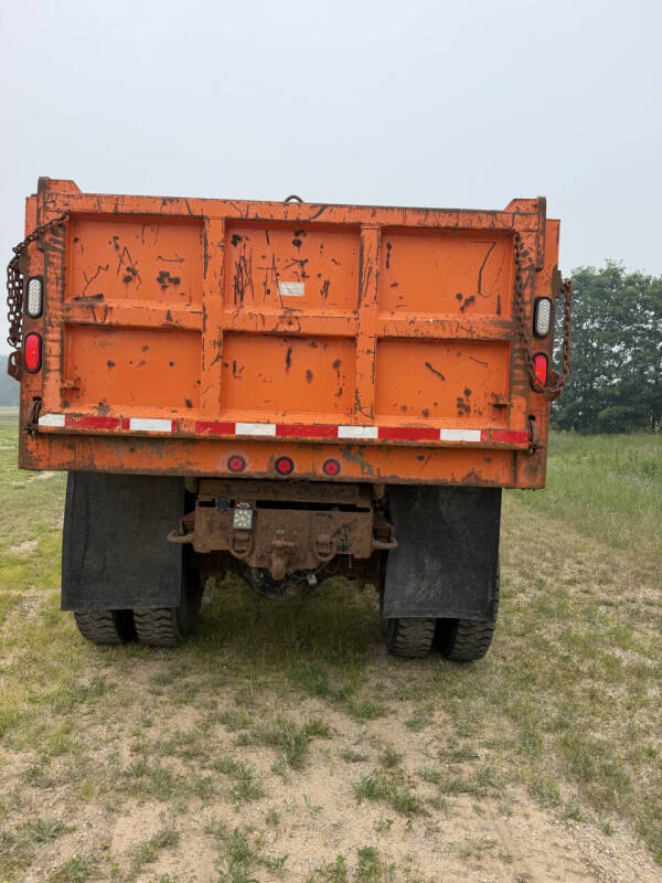 2001 Sterling L7500 Series