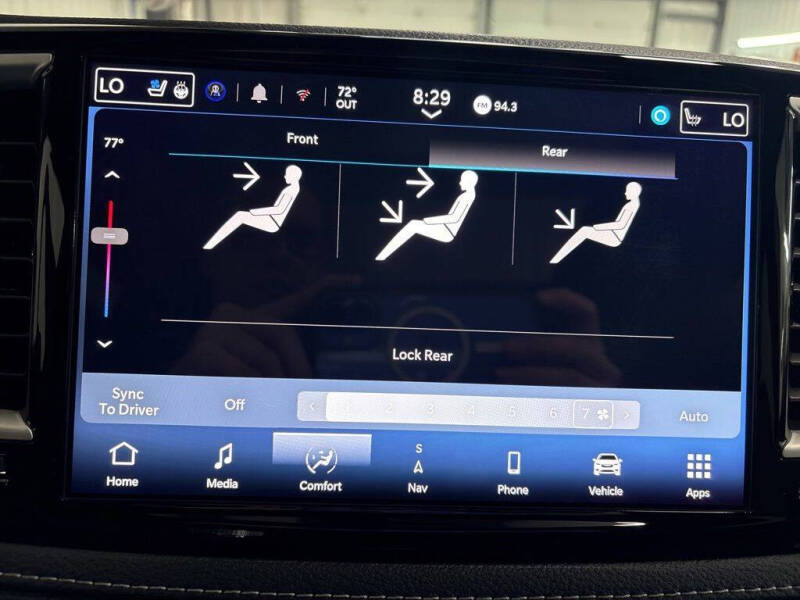 2027 Chrysler Pacifica Limited