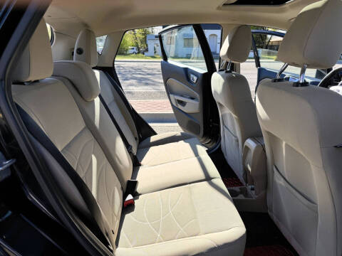 2016 Ford Fiesta SE