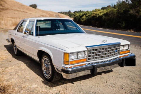 1987 Ford Crown Victoria for sale at Classic Car Deals in Cadillac MI