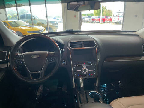 2017 Ford Explorer Platinum