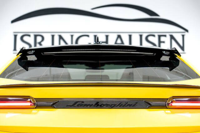 2023 Lamborghini Urus Performante