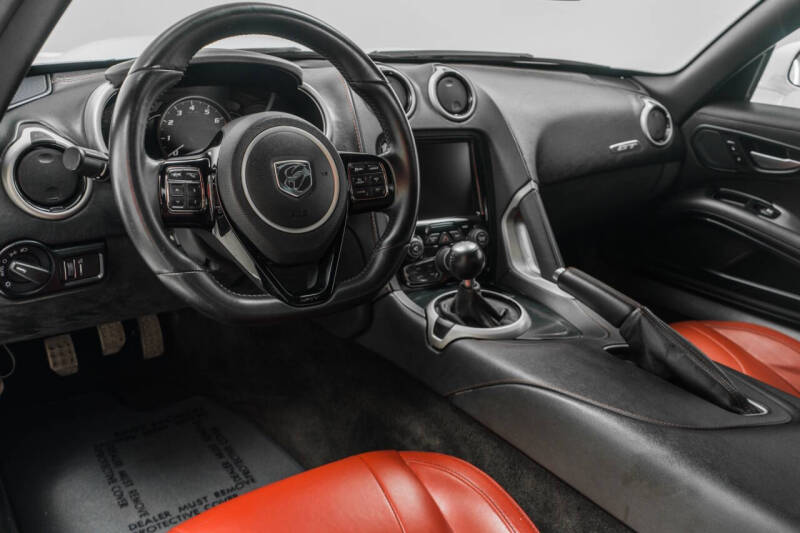 2016 Dodge Viper GTC
