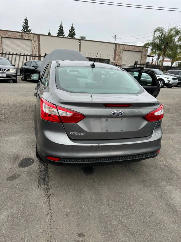 2012 Ford Focus S