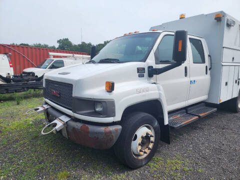 2009 GMC TopKick C5500 for sale at Central Jersey Auto Trading in Jackson NJ