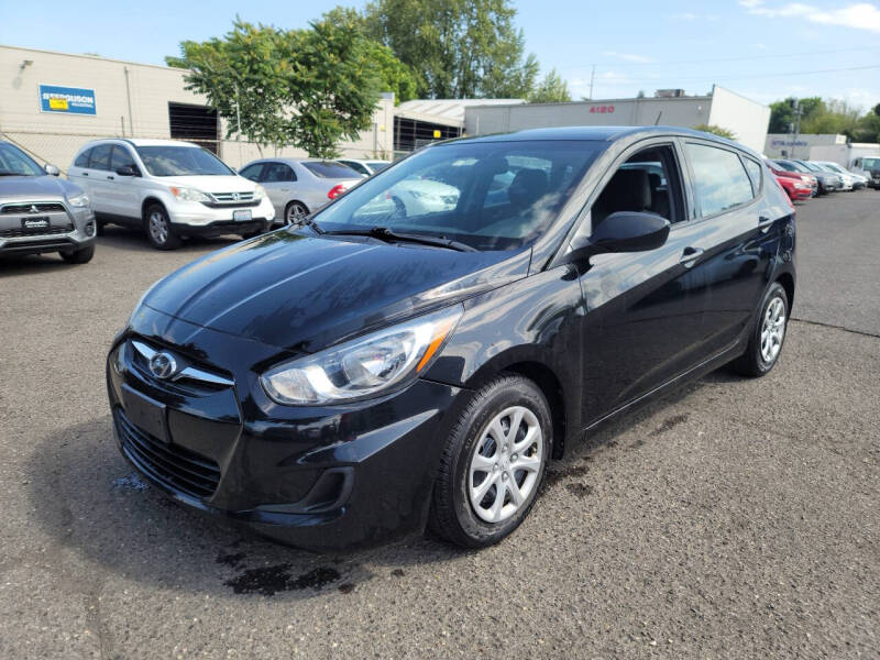 2012 Hyundai Accent GS