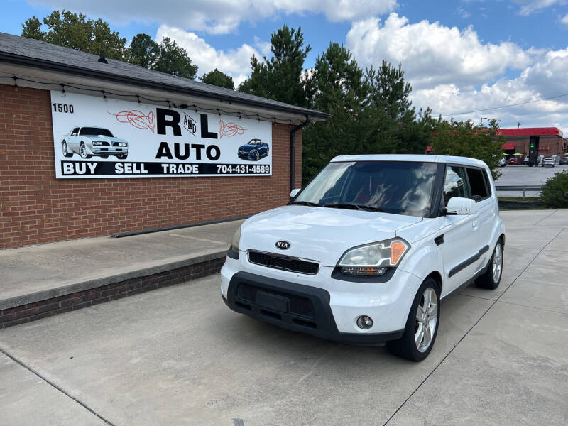 2010 Kia Soul for sale at R & L Autos in Salisbury NC