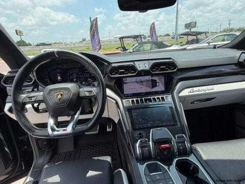 2023 Lamborghini Urus S