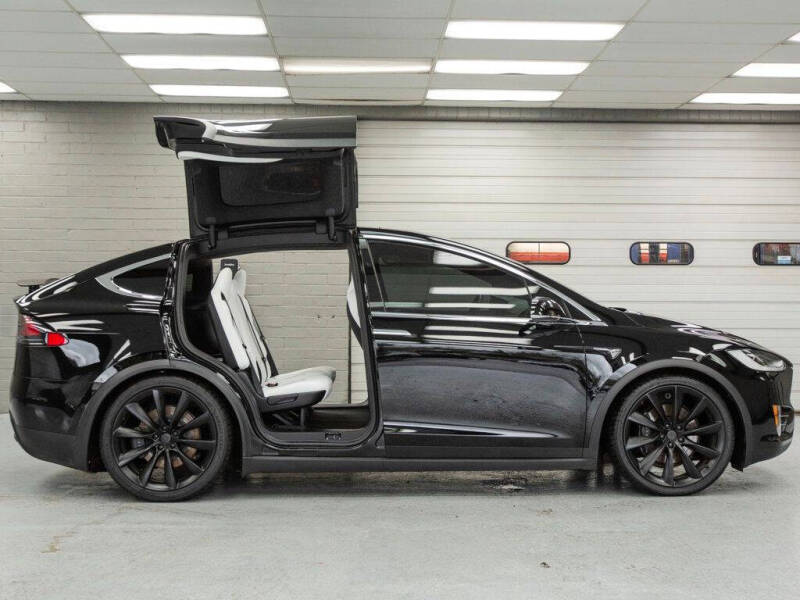 2020 Tesla Model X Long Range