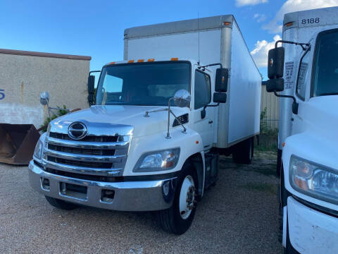 2015 Hino 338