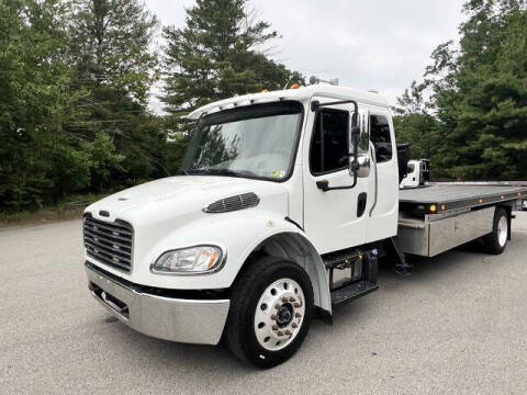2017 Freightliner M2 106