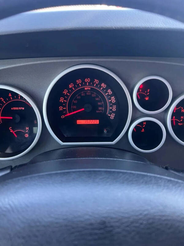 2013 Toyota Sequoia SR5