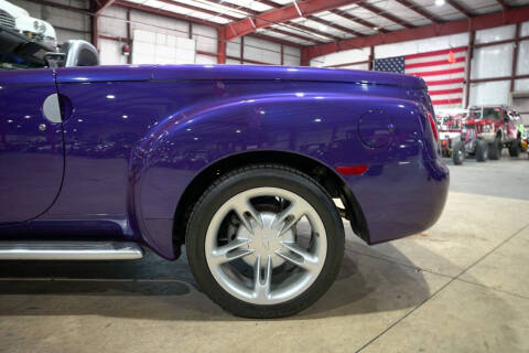 2004 Chevrolet SSR LS