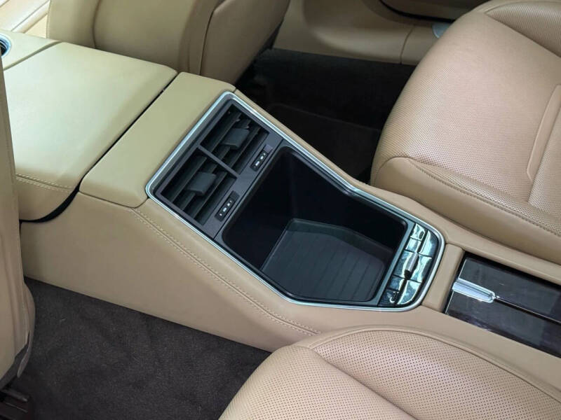 2020 Porsche Panamera
