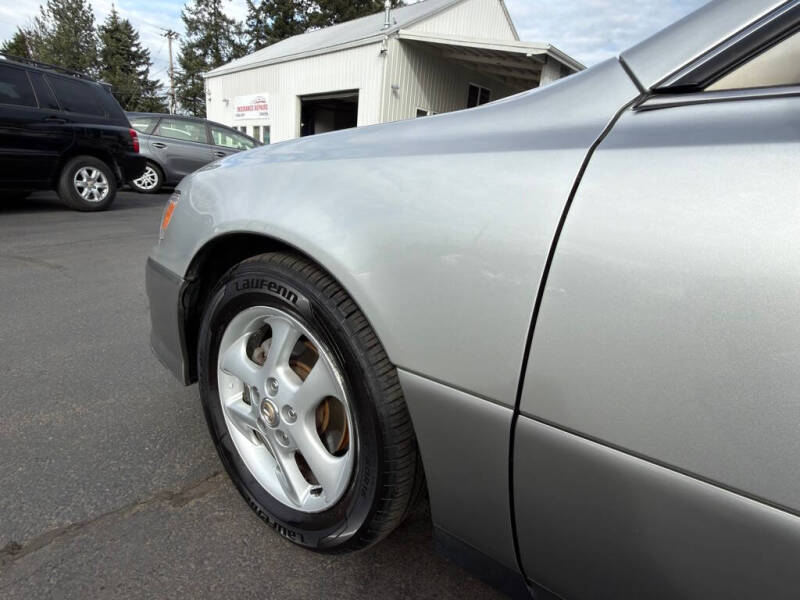 2000 Lexus ES 300
