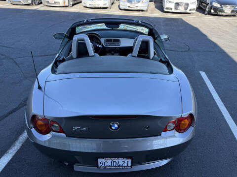 2004 BMW Z4 2.5i