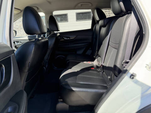 2017 Nissan Rogue SL