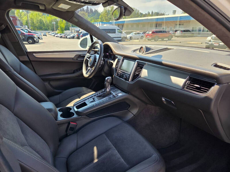 2016 Porsche Macan S
