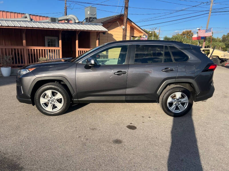 2020 Toyota RAV4 XLE