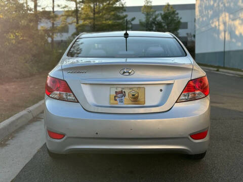 2013 Hyundai Accent GLS