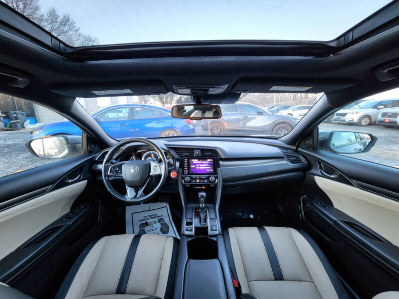 2019 Honda Civic EX-L w/Navi