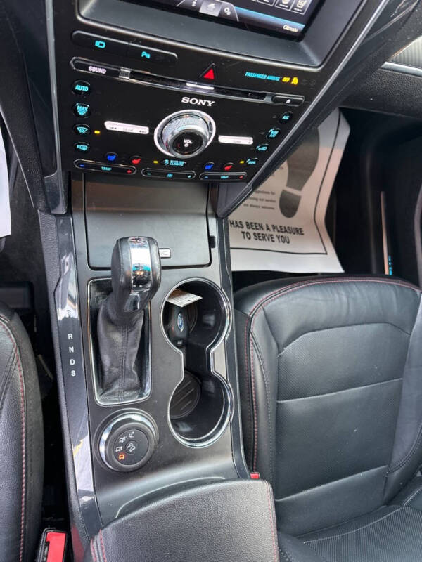 2016 Ford Explorer Sport