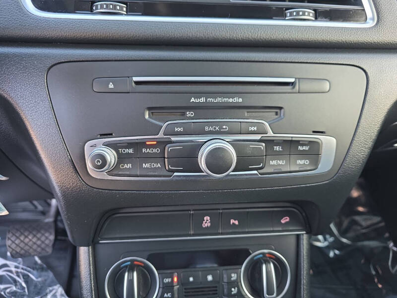 2017 Audi Q3 2.0T quattro Premium