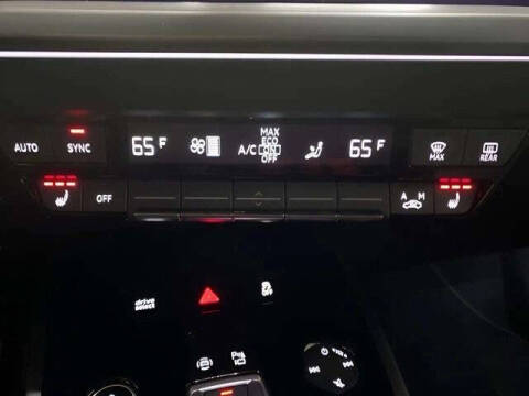 2024 Audi Q4 e-tron quattro Premium 55