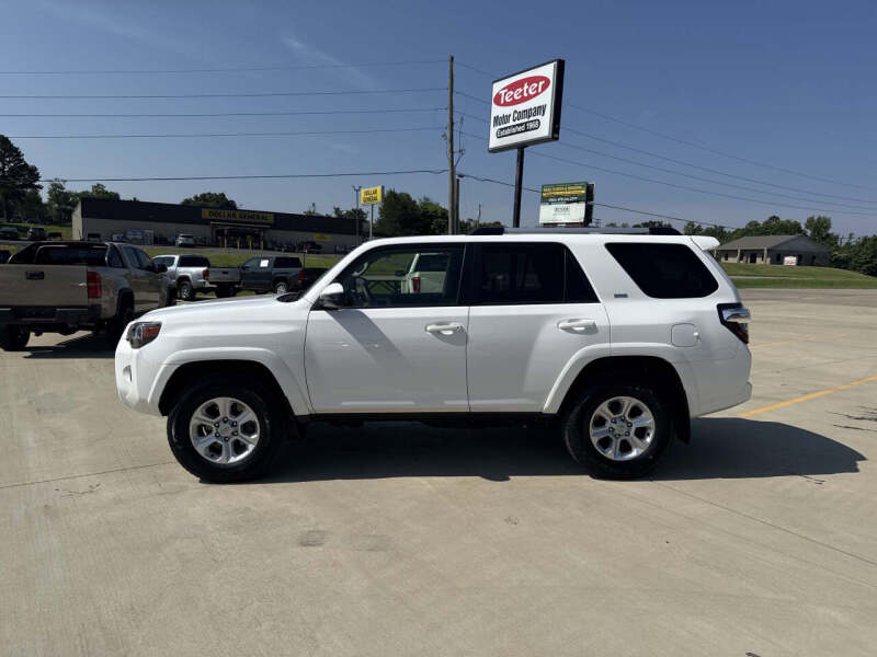 2024 Toyota 4Runner SR5