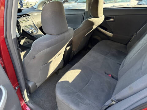 2010 Toyota Prius III