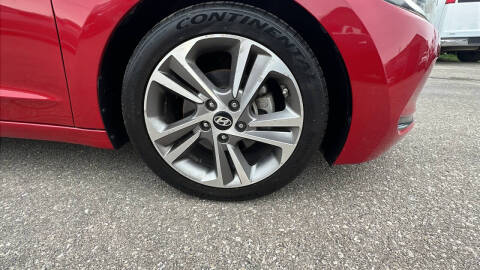 2017 Hyundai Elantra