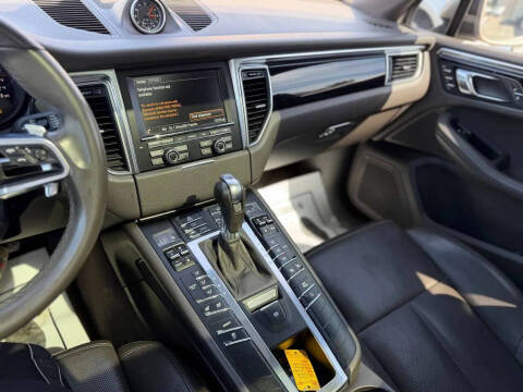 2016 Porsche Macan S