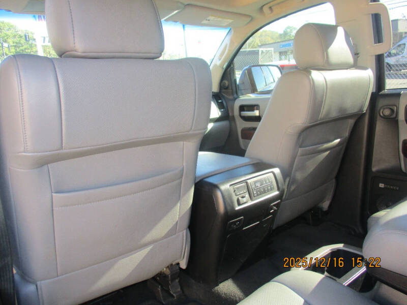 2013 Toyota Sequoia Platinum